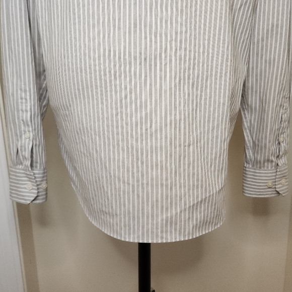 Perry Ellis Men's pinstripe dress shirt - Picture 7 of 10